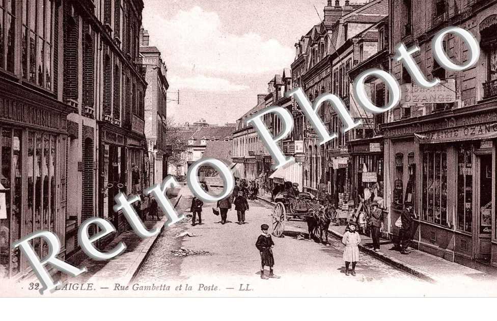 rue Gambetta et la poste
