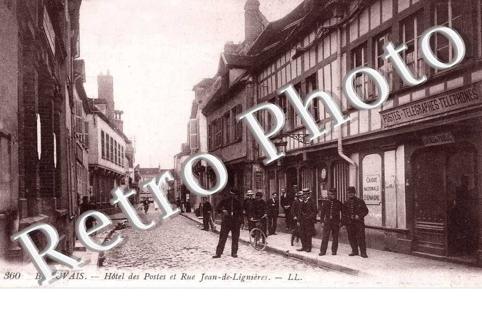 Hotel des Postes et Rue Jean de Lignieres