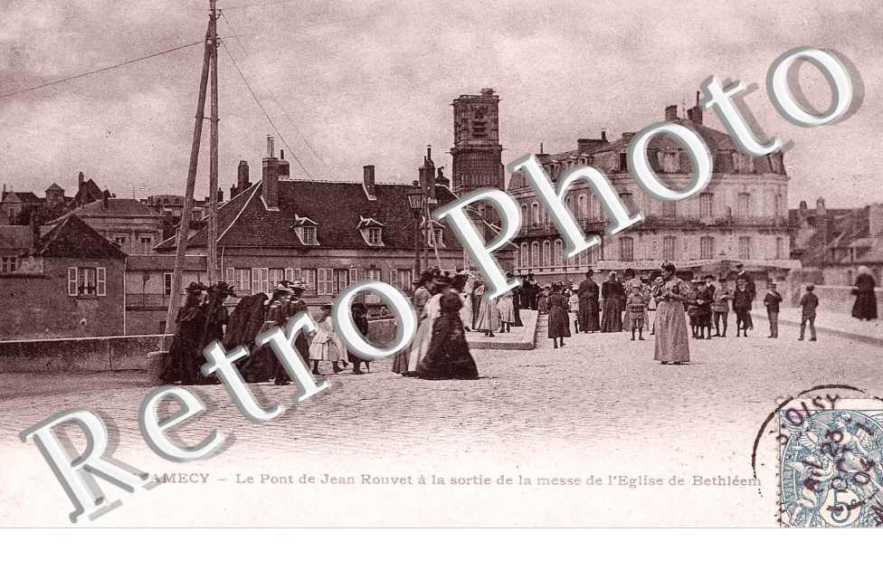 le pont Jean Rouvet a la sortie de la messe
