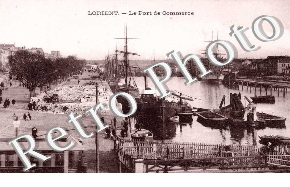 LE PORT DE COMMERCE