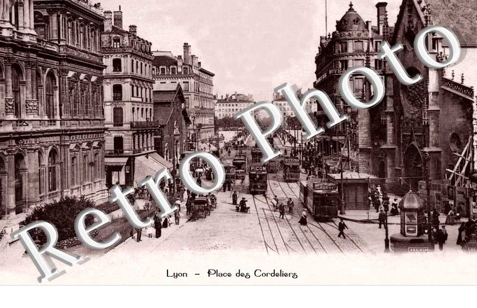 PLACE DES CORDELIERS