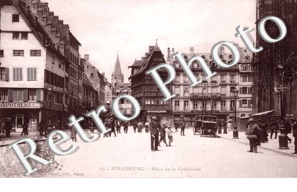 PLACE DE LA CATHEDRALE