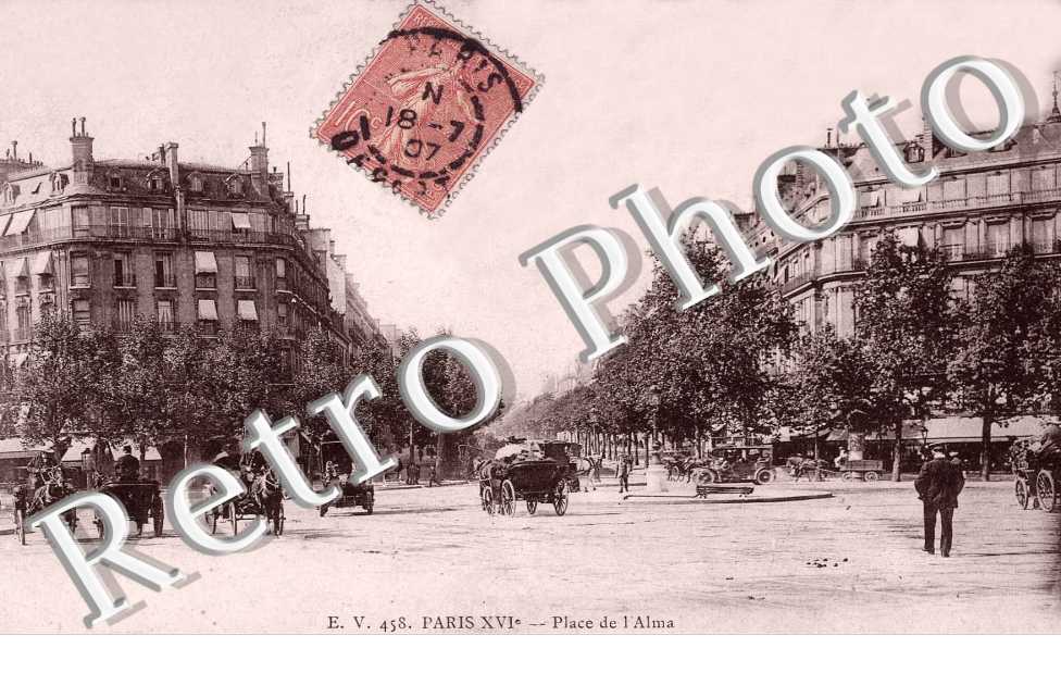 PLACE DE L&#039;ALMA