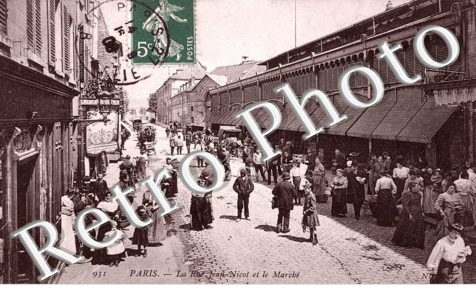 LA RUE JEAN NICOT ET LE MARCHE