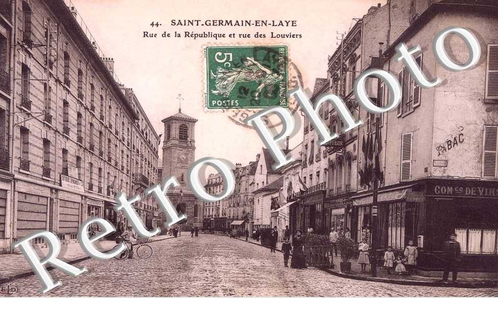 LA RUE DE LA REPUBLIQUE ET RUE DES LOUVIERS