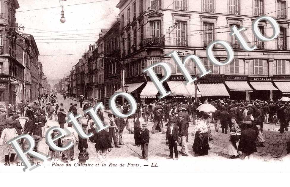 La Place du Calvaire et la Rue de Paris