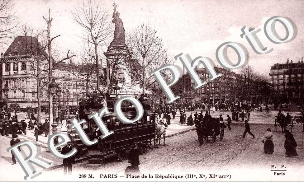PLACE DE LA REPUBLIQUE