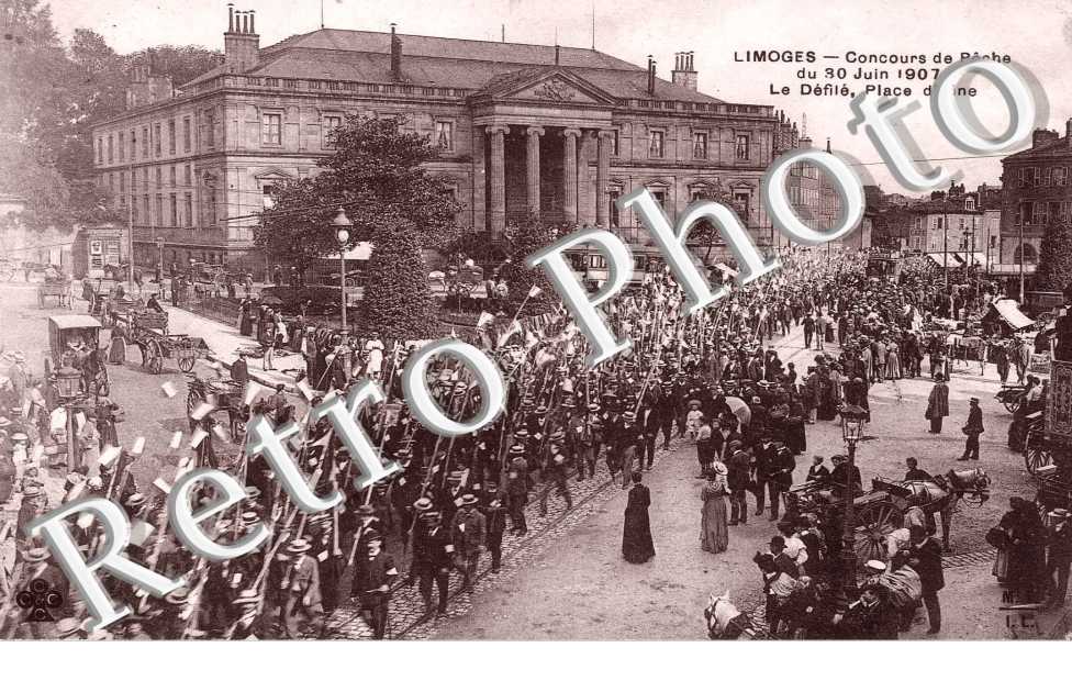 Concours de peche du 30 juin 1907 Le defile, place d&#039;Aine