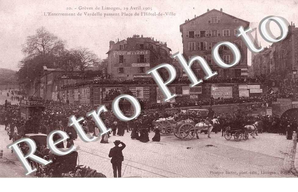 GReVES 19 avril 1905 L&#039;enterrement de Vardelle passant place de l&#039;Hotel de Ville