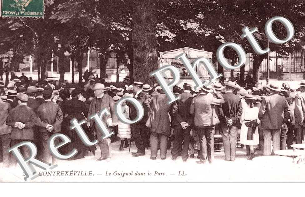 Le guignol dans le parc