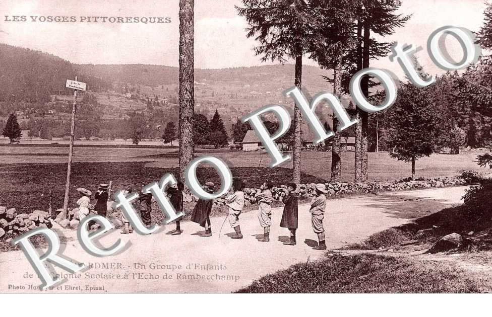 Un gropupe d&#039;enfants de la colonie scolaire de l&#039;Echo de Ramberchamp