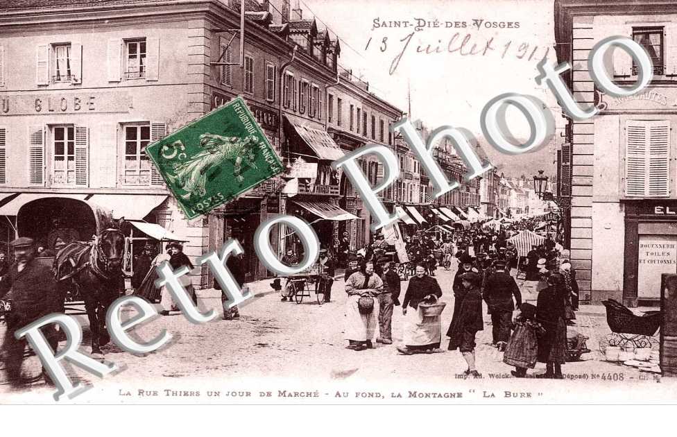 La rue Thiers un jour de marche - au fond de la montagne "la bure"