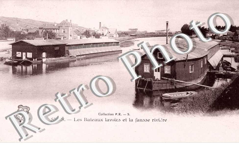 les bateaux lavoirs et la fausse riviere