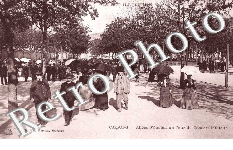 Allee Fenelon un jour de concert militaire