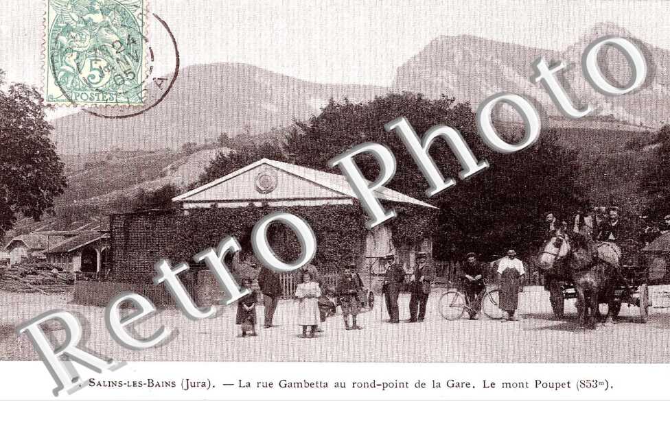 la rue Gambetta au rond point de la gare