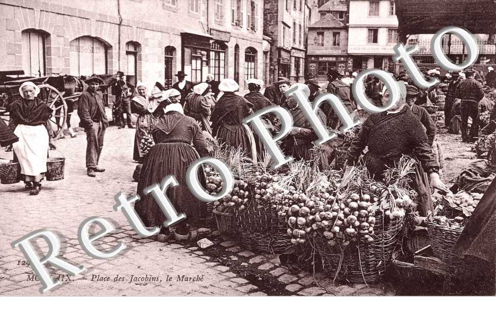 place des jacobins le marche