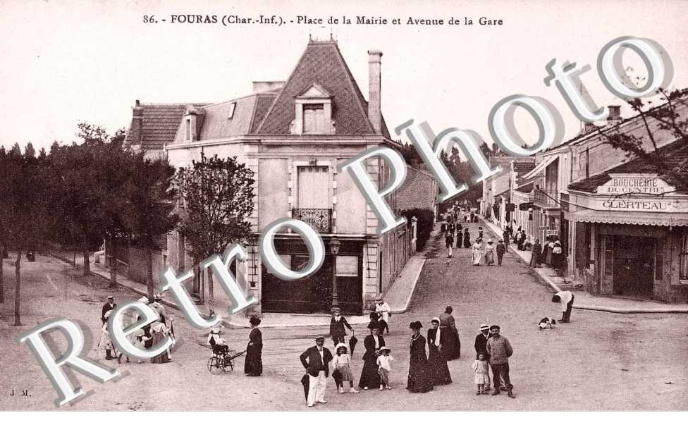  PLACE DE LA MAIRIE ET AVENUE DE LA GARE