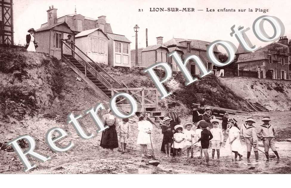 les enfants sur la plage