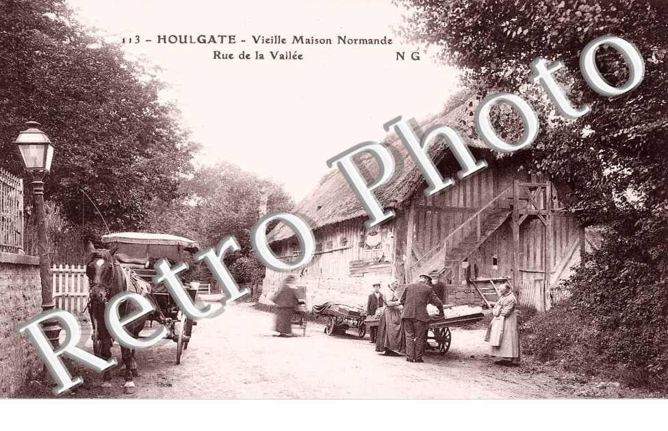 vieille maison normande, rue de la Vallee