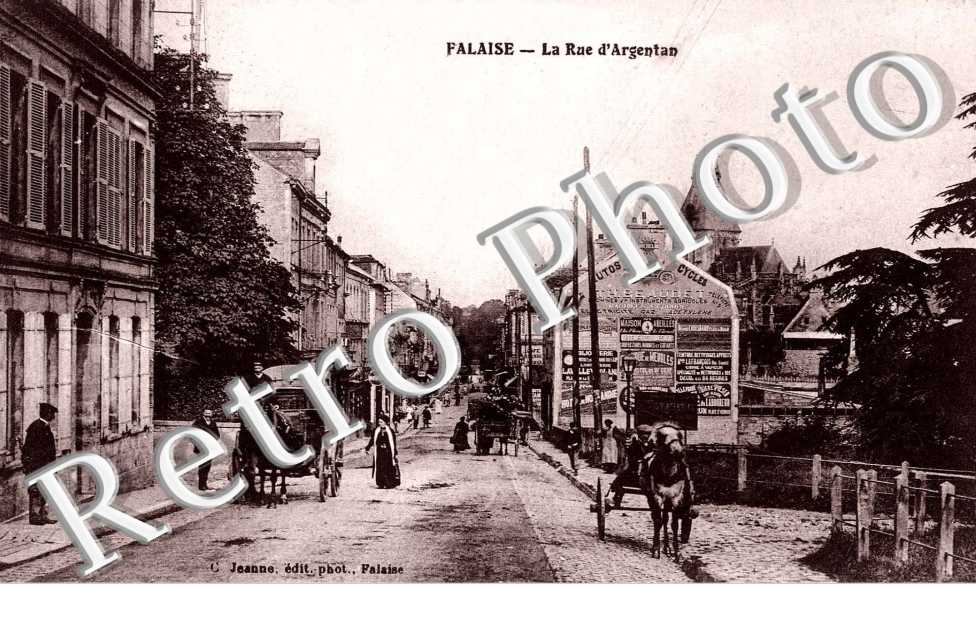 LA RUE D&#039;ARGENTAN