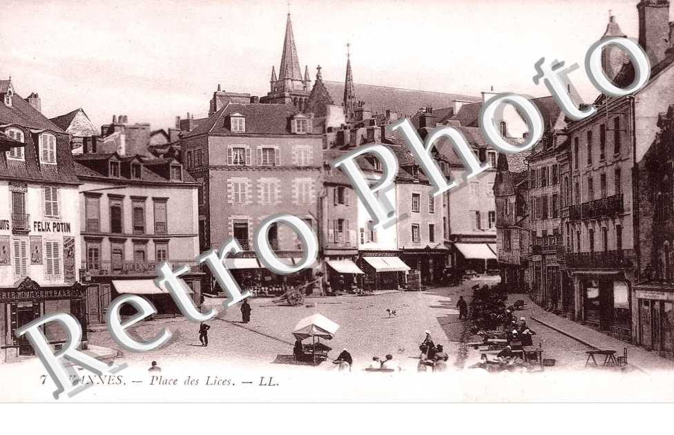 LA PLACE DES LICES
