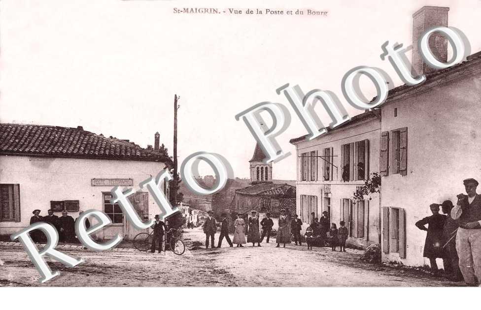 Vue de la Poste et du Bourg