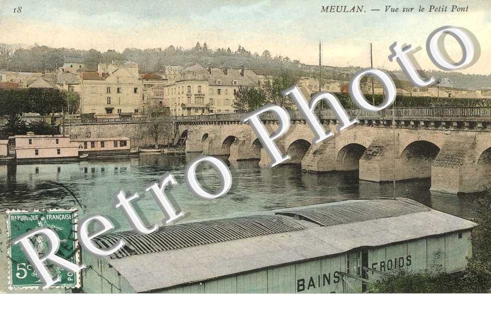 VUE SUR LE PETIT PONT