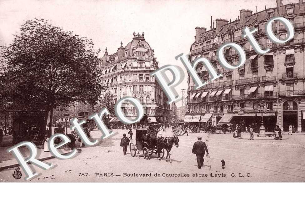 Boulevard de Courcelles et rue Levis