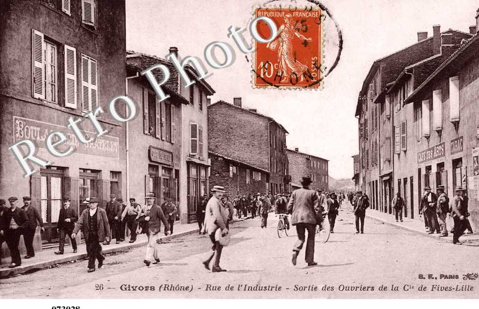 rue de l'Industrie - sortie des ouvriers et cie