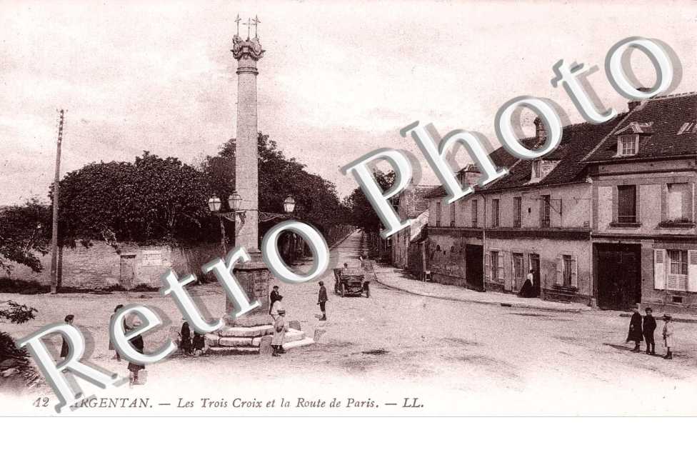 Les trois croix et la route de paris