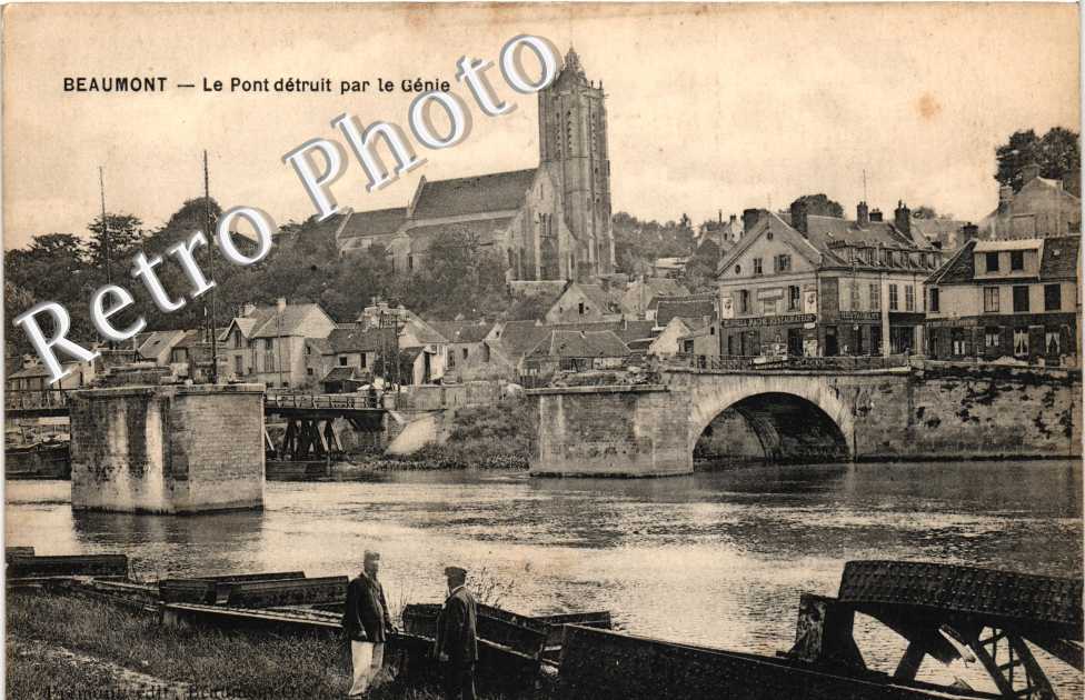 LE Pont détruit par le Génie