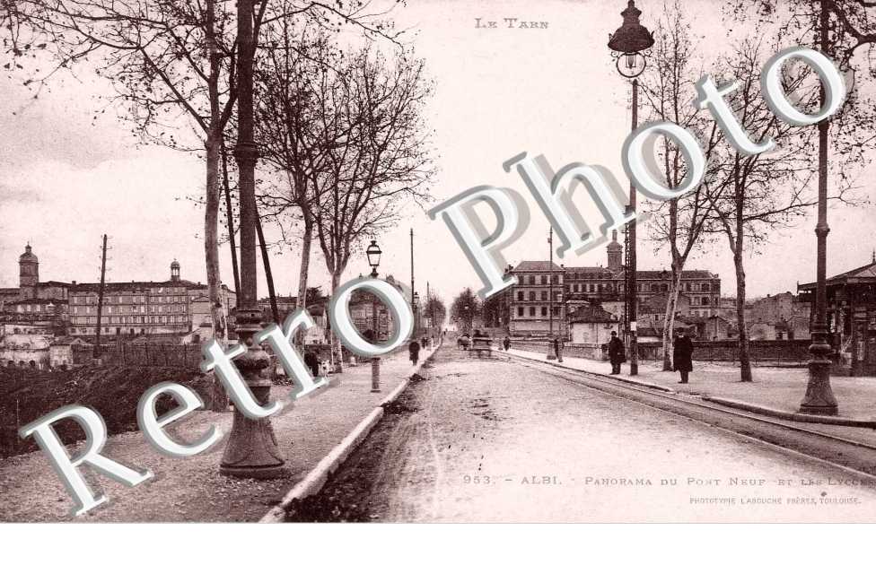 panorama du Pont Neuf et les lycees