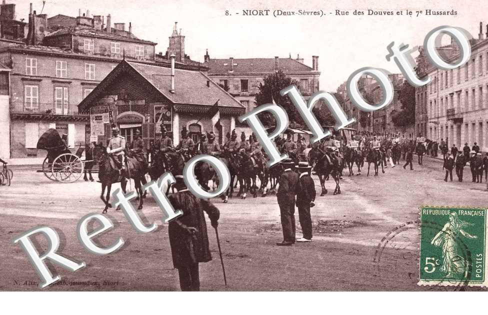 Rue des Douves et le 7eme Hussards