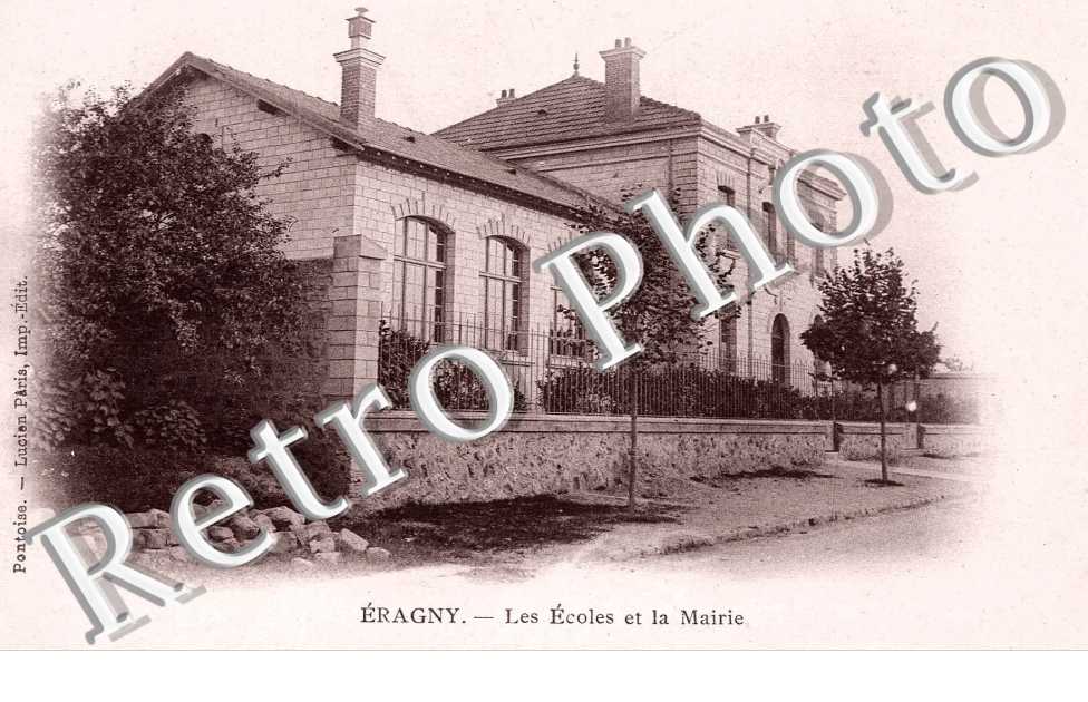 Les ecoles et la mairie