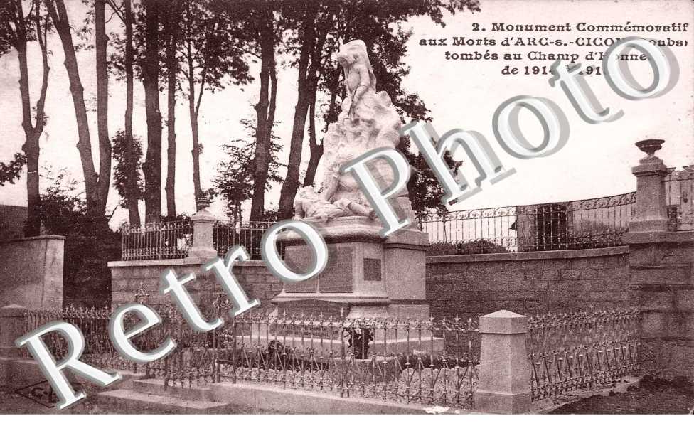 Monument Commemoratif