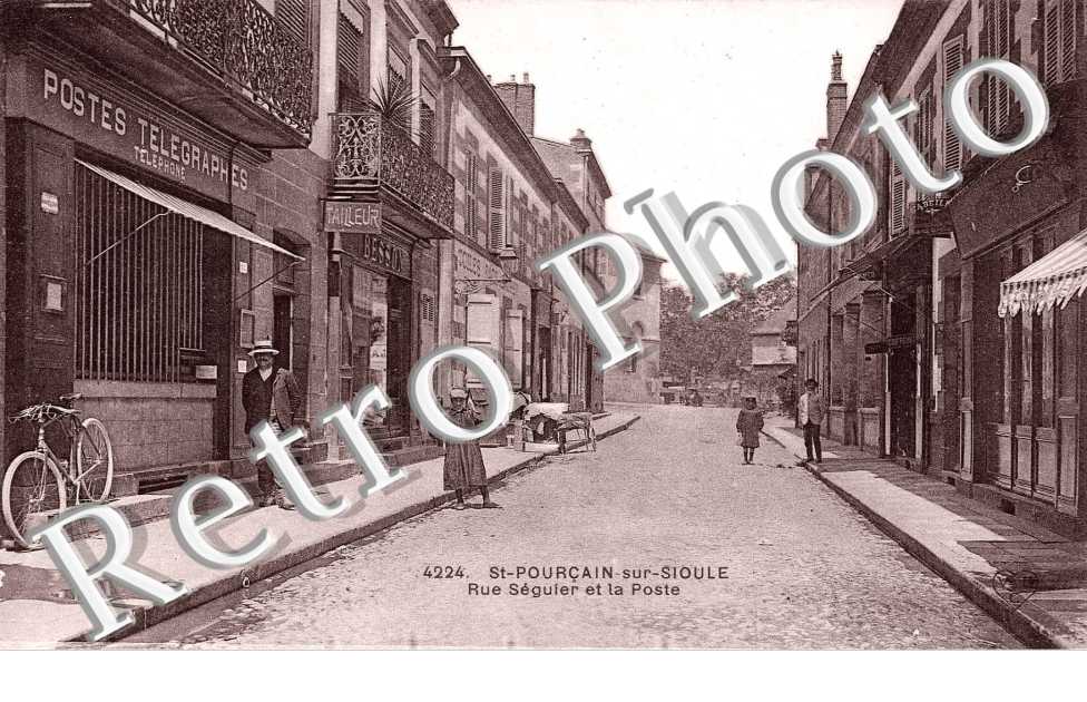 rue Seguire et la Poste