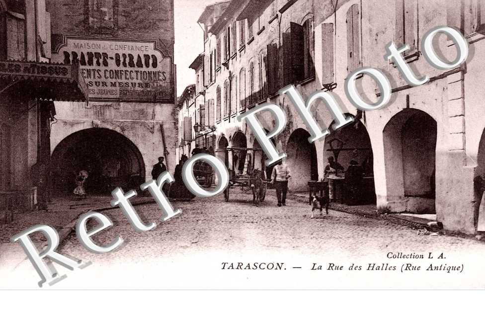 la rue des halles (rue antique)