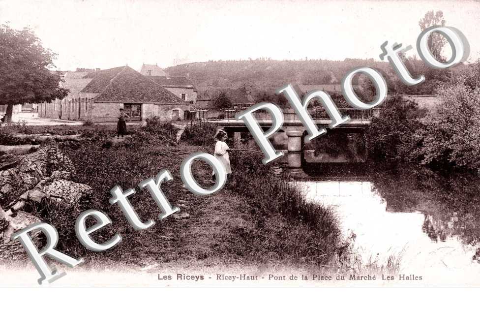 pont de la Place du Marche - les Halles Ricey Haut