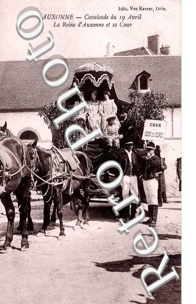 cavalcade du 19 avril La Reine d&#039;Auxonne et sa cour