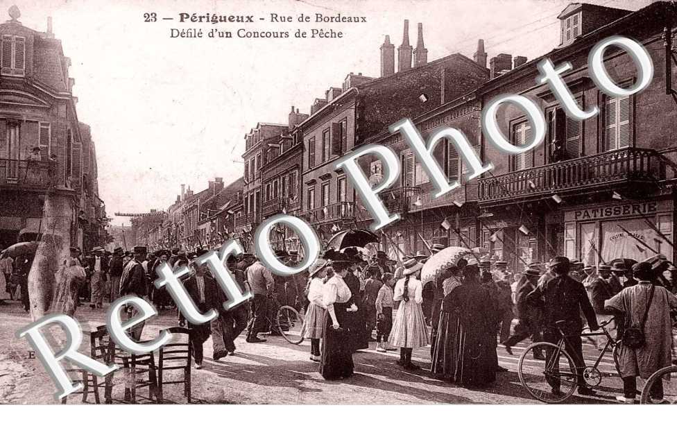 Rue de Bordeaux - defile d'un concours de peche