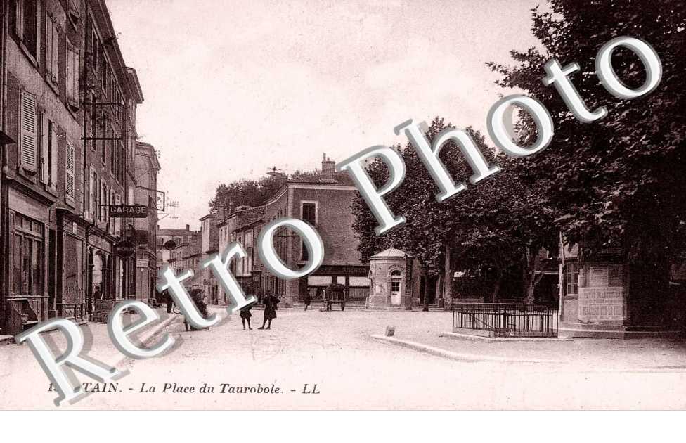 Place du Taurobole