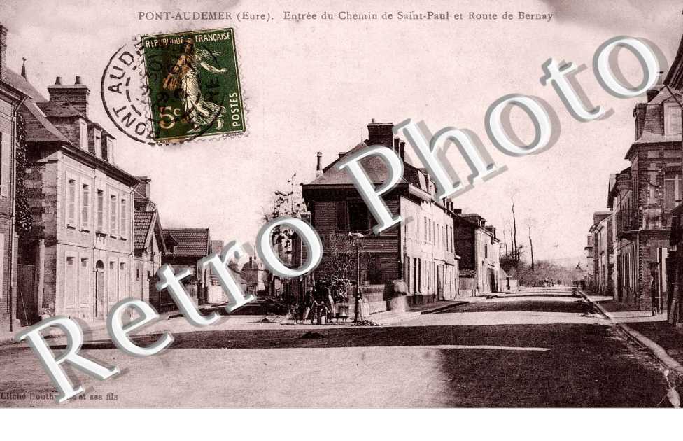 Entree du chemin de Saint Paul et route de Bernay