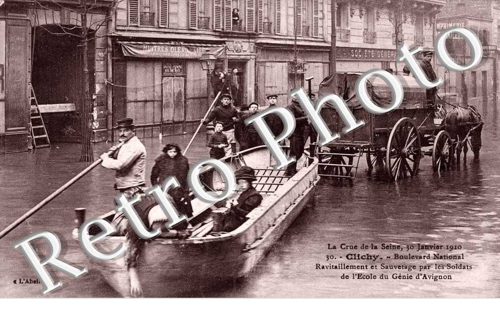 Boulevard national -sauvetage par les soldats du genie- attelage de cheval