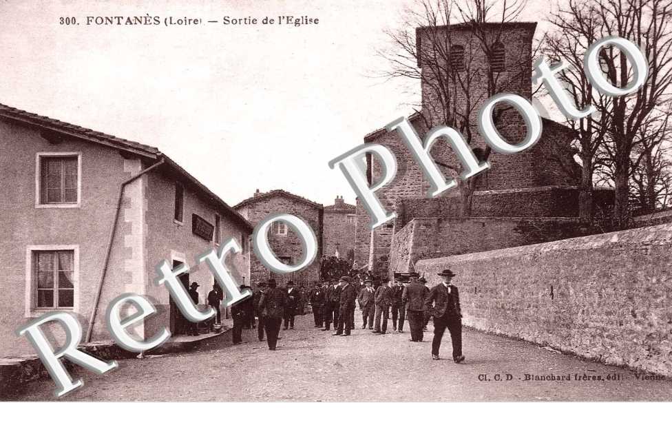 Sortie de l&#039;eglise
