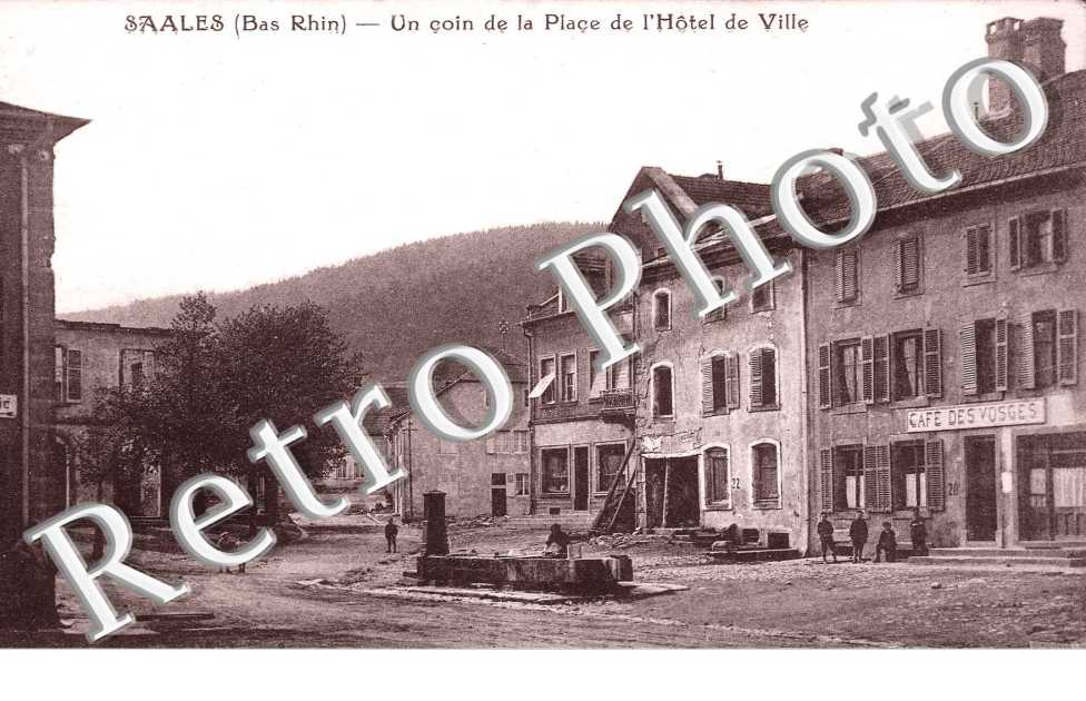 Un coin de la place de l&#039;hotel de ville