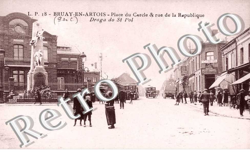 PLACE DU CERCLE ET RUE DE LA REPUBLIQUE