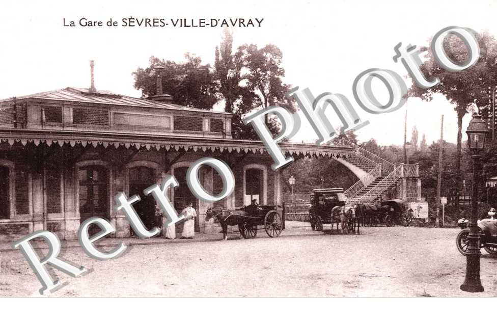 La gare de Sevres-ville-d&#039;avray