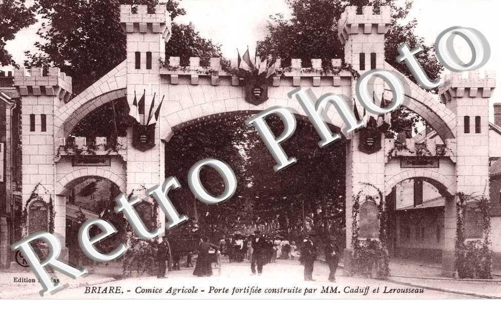 comice agricole, porte fortifiee construite par MM. Caduff et lerousseau
