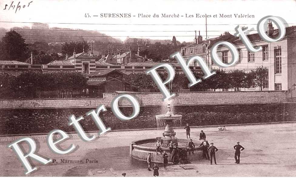 LES ECOLES ET LE MONT VALERIEN place du marche