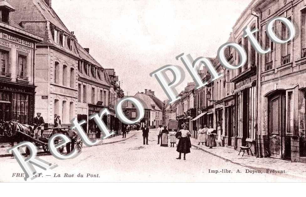 LA RUE DU PONT